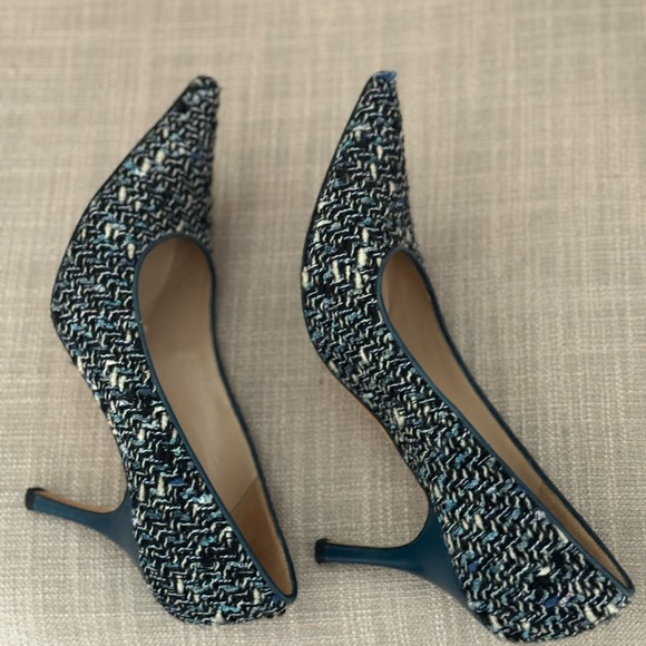 COPY - Manolo Blahnik Tweed Printed Pumps - Picture 2 of 7